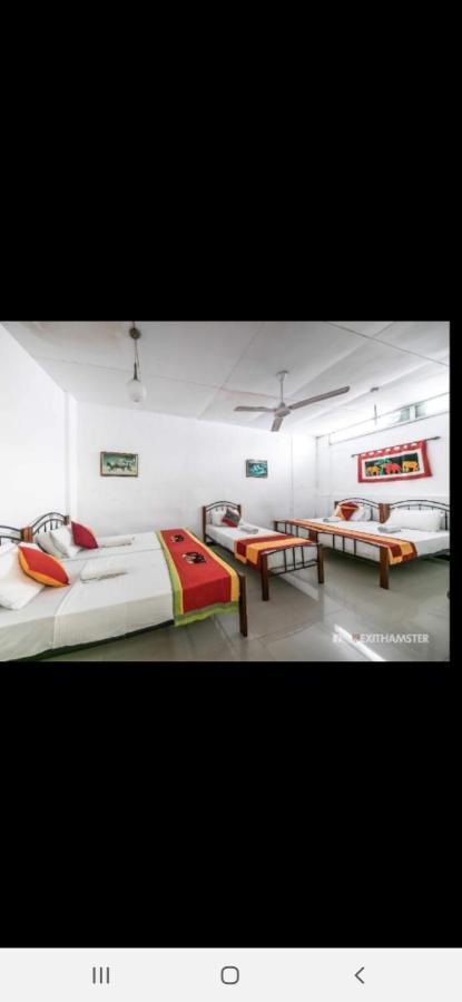 Charlton Kandy City Rest Rom bilde